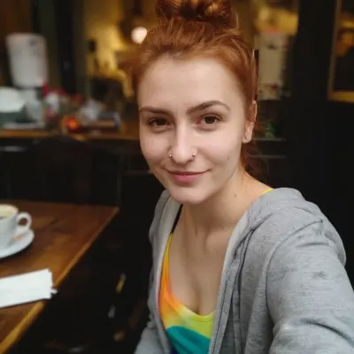 Лиза, 27